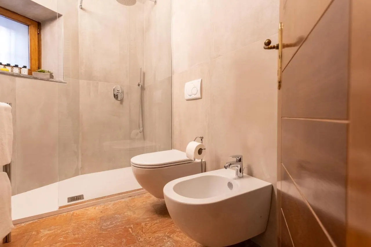 Apartment Ice Queen Chamber By Rent All Como Italy
